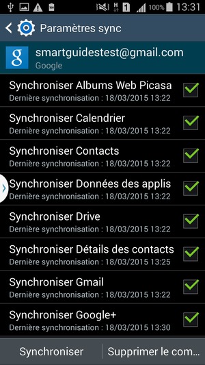 Assurez-vous que Synchroniser Contacts est sélectionné