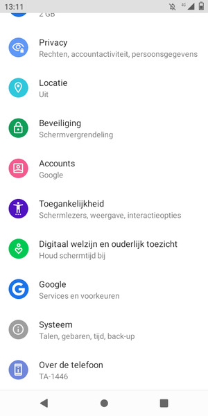 Keer terug naar het Instellingen menu en selecteer Accounts