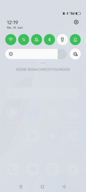 Ziehen Sie erneut das obere Menü nach unten