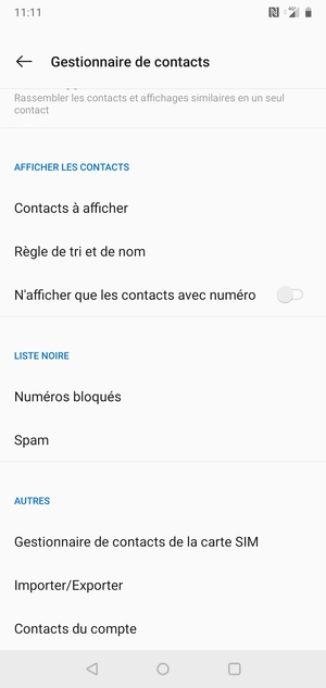Faites défiler et sélectionnez Gestionnaire de contacts de la carte SIM