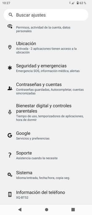 Desplácese y seleccione Contraseñas y cuentas