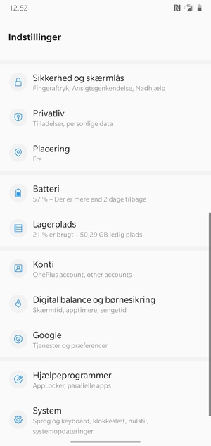 Scroll til og vælg Sikkerhed og skærmlås