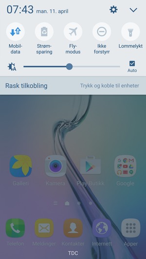 For å aktivere Ultra strømsparingsmodus, velg Innstillinger