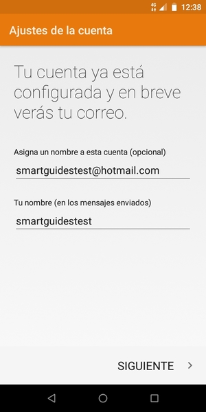 Déle a su cuenta un nombre y escriba su nombre. Seleccione SIGUIENTE