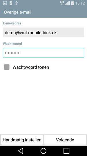 Voer uw e-mailadres en wachtwoord in. Selecteer Volgende