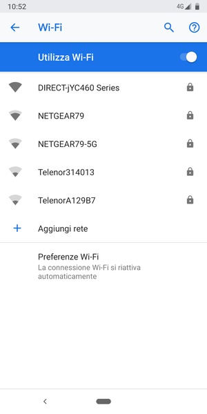 Seleziona la rete wireless a cui desideri connetterti