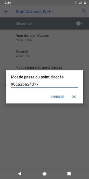 Saisissez un mot de passe de hotspot Wi-Fi d'au moins 8 caractères et sélectionnez OK