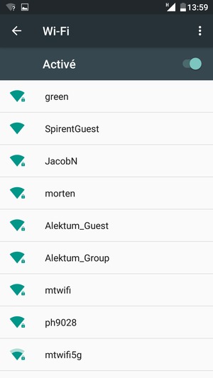 Sélectionnez le réseau sans fil auquel vous souhaitez vous connecter