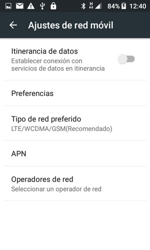 Para cambiar la red en caso de problemas de conectividad, seleccione Operadores de red