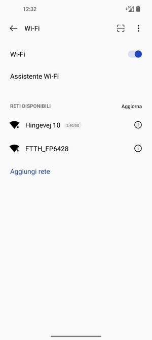 Seleziona la rete wireless a cui desideri connetterti