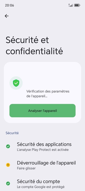 Pour activer votre écran de verrouillage, allez dans le menu Sécurité et confidentialité et sélectionnez Déverrouillage de l'appareil