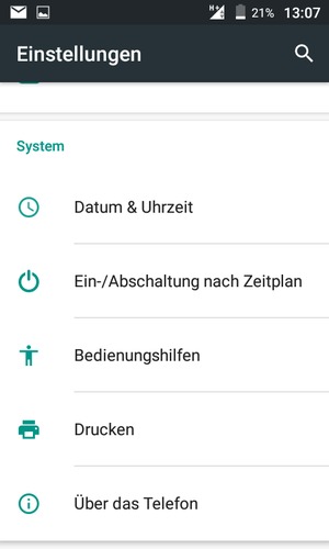 Scrollen Sie und wählen Sie Über das
Telefon