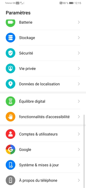 Faites défiler et sélectionnez Système & mises à jour