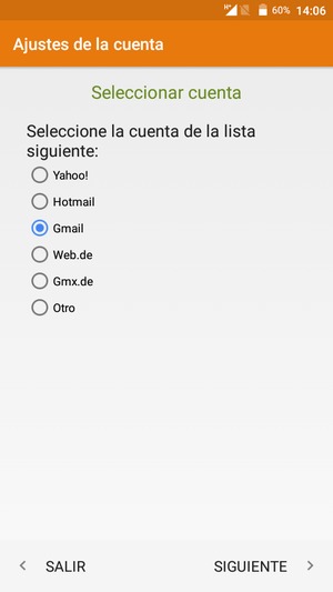 Seleccione Hotmail o Gmail y seleccione SIGUIENTE
