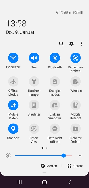 Schalten Sie WLAN und Bluetooth aus