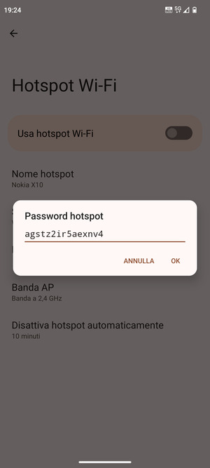 Inserisci una password dell'hotspot Wi-Fi di almeno 8 caratteri e seleziona OK