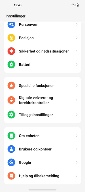 Bla til og velg Brukere og kontoer