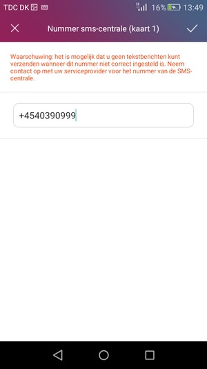 Voer het Nummer sms-centrale in en selecteer OK