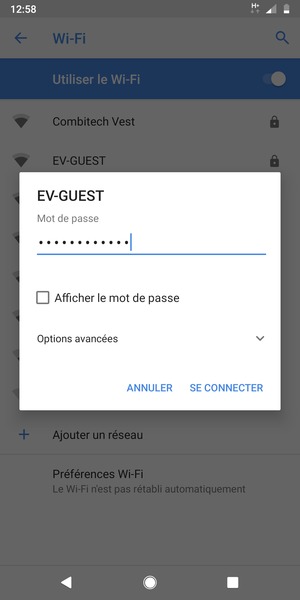 Saisissez le mot de passe du Wi-Fi et sélectionnez SE CONNECTER