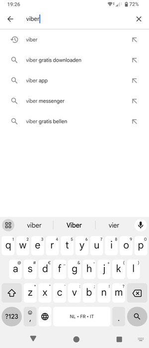 Voer de app-naam in en selecteer Zoeken
