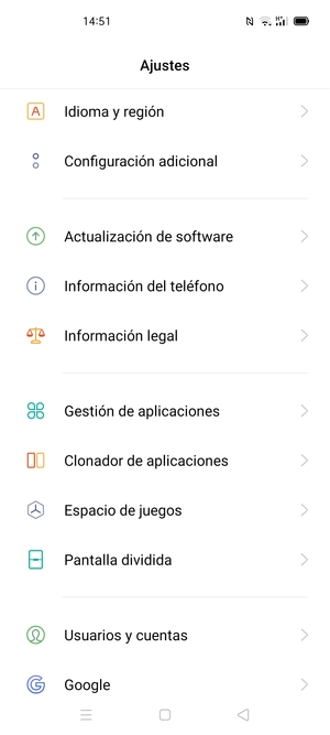 Desplácese y seleccione Usuarios y cuentas