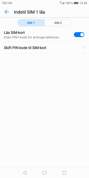 Vælg SIM 1 eller SIM 2 og vælg Skift PIN-kode til SIM-kort