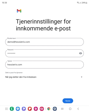 Skriv inn Brukernavn og innkommende serveradresse. Velg Neste