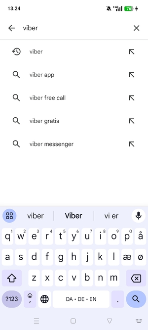 Indtast navnet på appen og vælg Søg