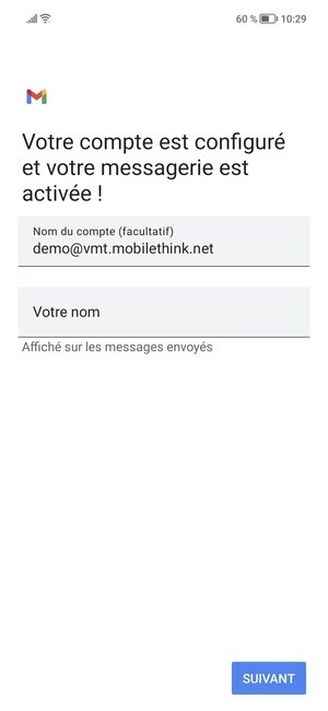 Donnez un nom à votre compte et saisissez votre nom. Sélectionnez SUIVANT