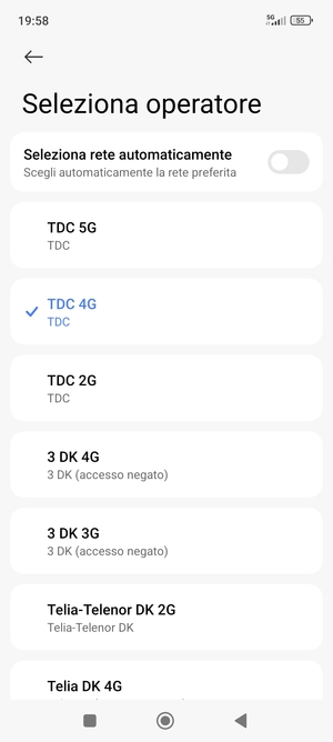 Seleziona un operatore di rete dall'elenco