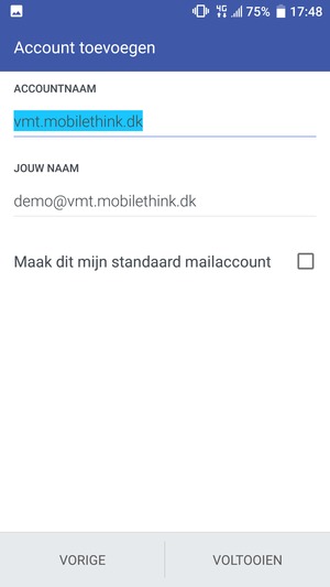 Geef uw account een naam en voer uw naam in. Selecteer VOLTOOIEN