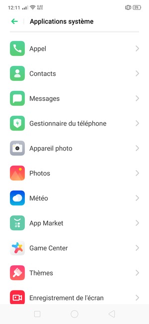 Faites défiler et sélectionnez Contacts
