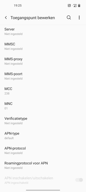 Scroll naar beneden en voer mms-gegevens in