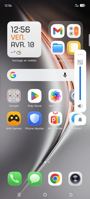 Maintenir appuyé pour baisser le volume au niveau requis