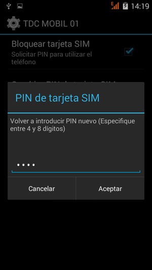 Confirme Nuevo SIM PIN y seleccione Aceptar