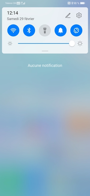 Déroulez à nouveau le menu du haut