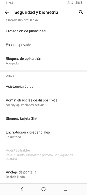 Desplácese y seleccione Bloqueo tarjeta SIM