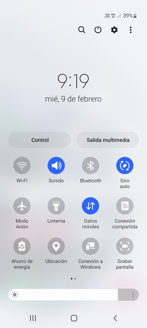 Seleccione Sonido para cambiar el modo de vibración