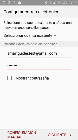 Introduzca su dirección de correo electrónico de Gmail o Hotmail y su contraseña. Seleccione SIGUIENTE