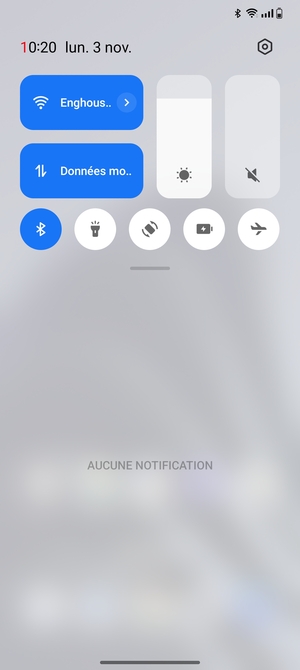 Déroulez à nouveau le menu du haut