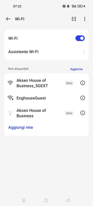 Seleziona la rete wireless a cui desideri connetterti