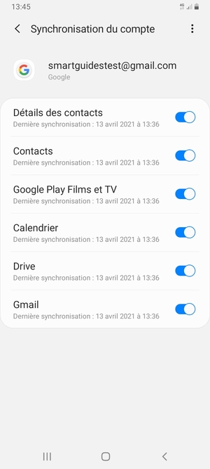 Assurez-vous que Contacts est sélectionné