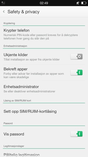 For å bytte PIN-koden til SIM-kortet, gå til Safety & privacy-menyen og velg Sett opp SIM/RUIM-kortlåsing