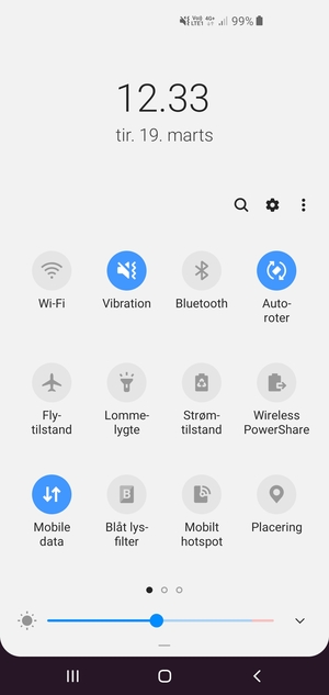Vælg Vibration for at skifte til lydløs tilstand