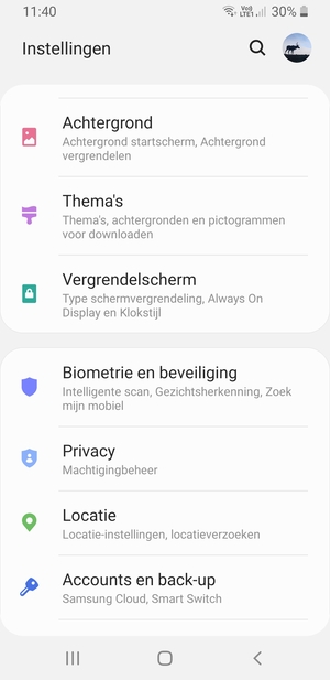 Scroll naar en selecteer Biometrie en beveiliging