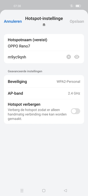 Voer een wachtwoord van een WiFi-hotspot in van ten minste 8 tekens en selecteer Opslaan