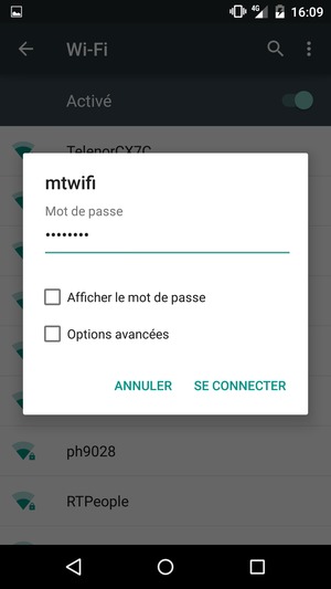 Saisissez le mot de passe du Wi-Fi et sélectionnez SE CONNECTER