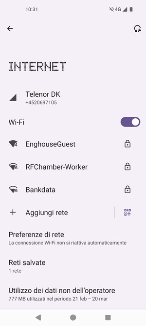 Seleziona la rete wireless a cui desideri connetterti