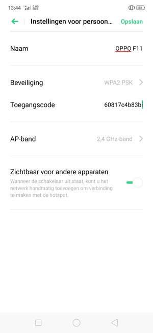 Voer een wachtwoord van een WiFi-hotspot in van ten minste 8 tekens en selecteer Opslaan