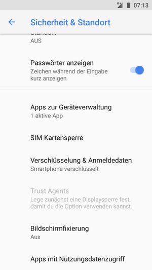 Scrollen Sie und wählen Sie SIM-Kartensperre
